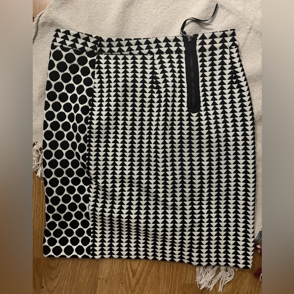 Anthropologie leifnotes | sz 6 | Black/White above knee geometric Pencil Skirt
